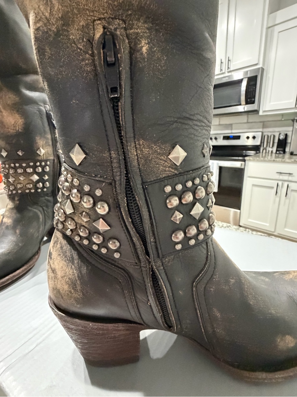 Old Gringo Beige and Black Silver Label Belinda boots relaxed fit size 9. - Picture 6 of 16